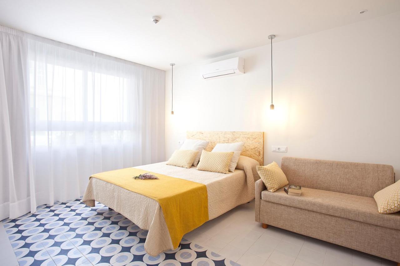 Bj Cala Morlanda Estudios (Adults Only) S'Illot  Buitenkant foto
