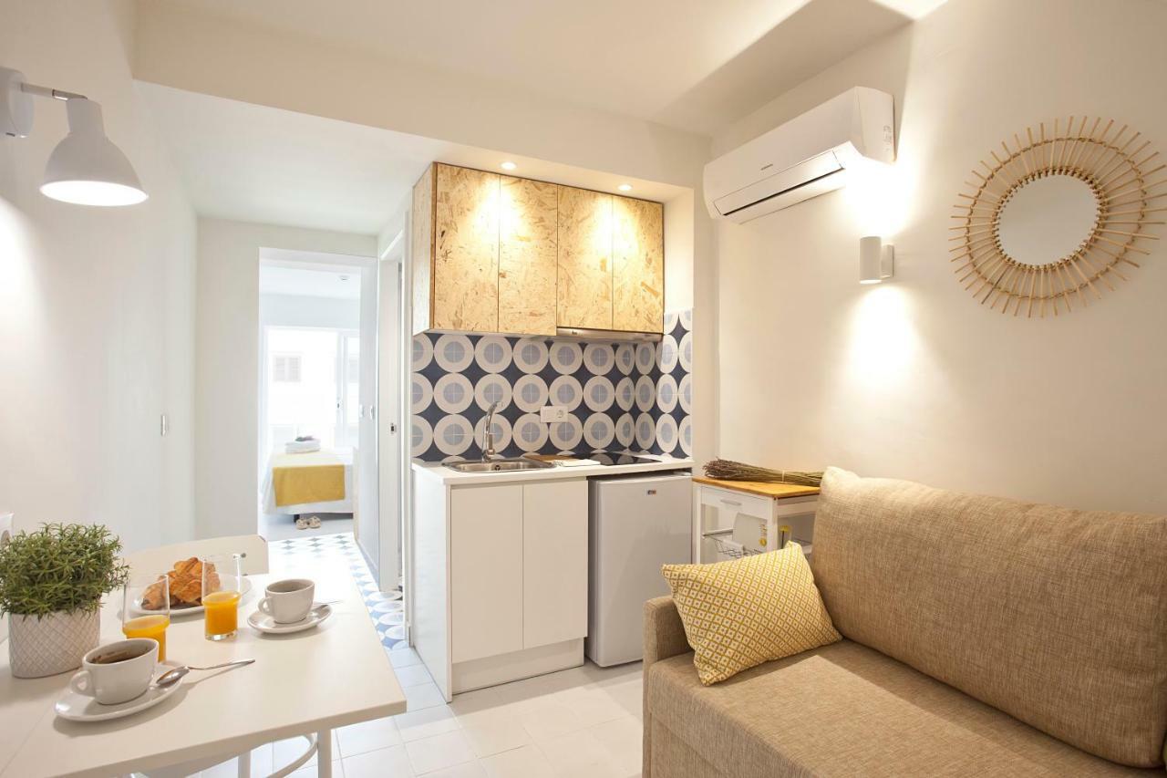 Bj Cala Morlanda Estudios (Adults Only) S'Illot  Buitenkant foto