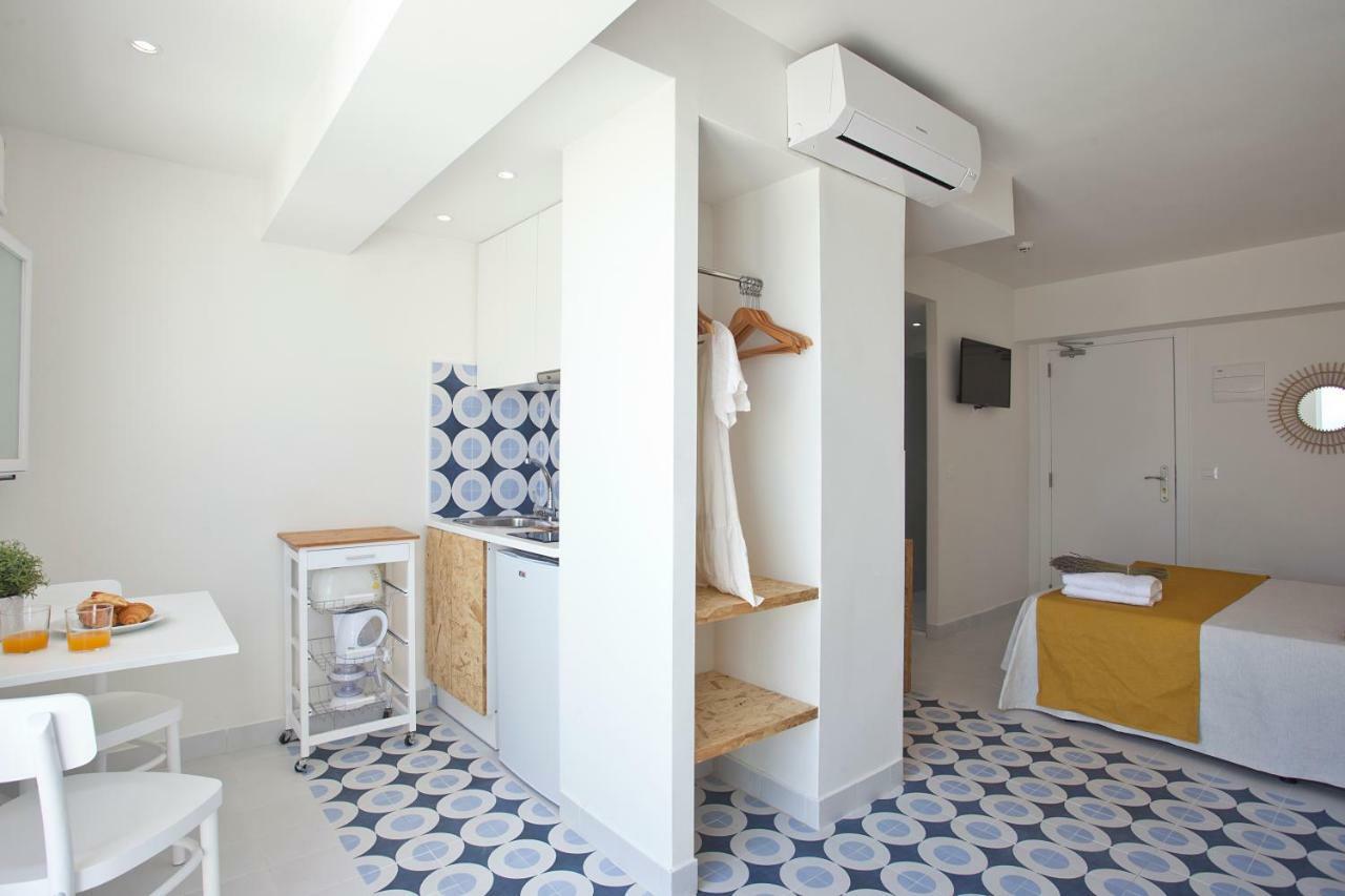 Bj Cala Morlanda Estudios (Adults Only) S'Illot  Buitenkant foto